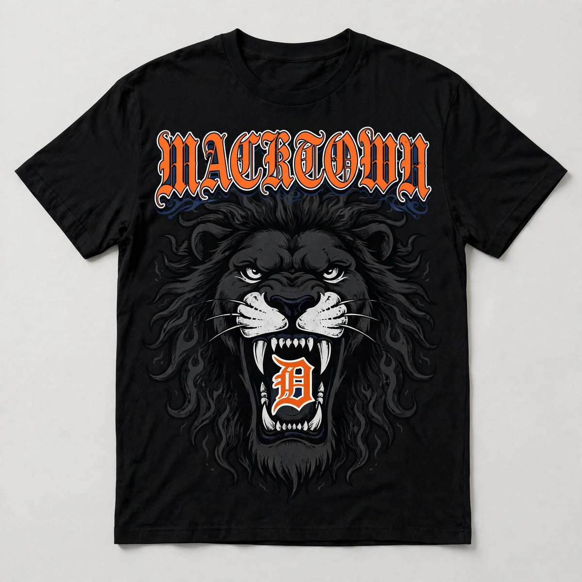 MACKTOWN Lion Tee - Black